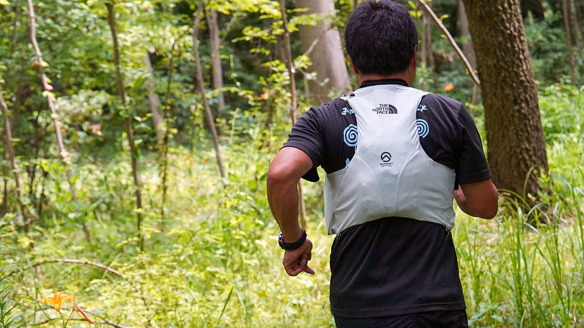 THE NORTH FACE HST Hume 6 Review: Is this really a backpack? The ultimate lightweight running vest&#39;s surprising lightness and fit make all the difference
