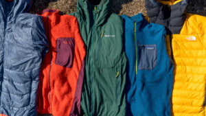 【2025秋冬】ダウン？化繊中綿？フリース？レイヤリングのカギは素材選びにあり。登山向け防寒着（ミッドレイヤー）今シーズンのタイプ別ベスト・モデルと、失敗しない選び方のポイント