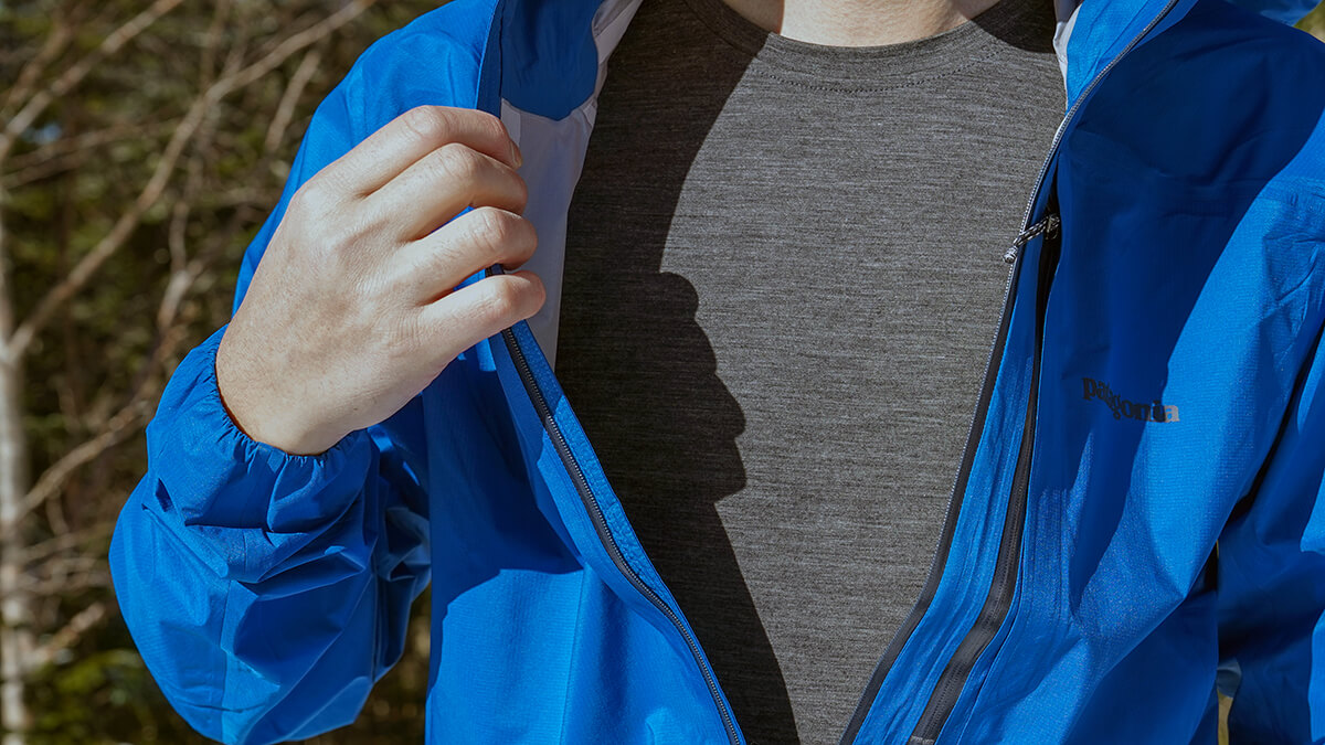 This season&#39;s best vests and base layers, selected after comparing over 200 items, are tailored to different seasons and purposes, along with five points to consider when choosing the perfect one.