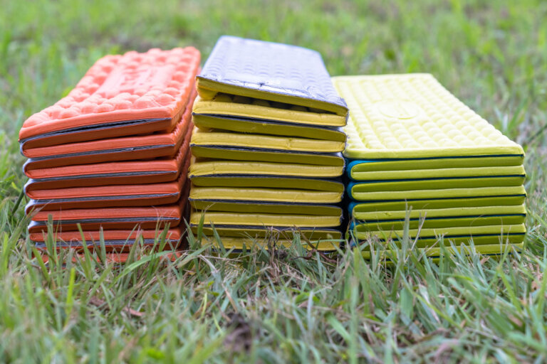 【忖度なしの自腹比較レビュー】クローズドセルタイプのスリーピングパッド・マットレスで片っ端から寝比べてみた Outdoor