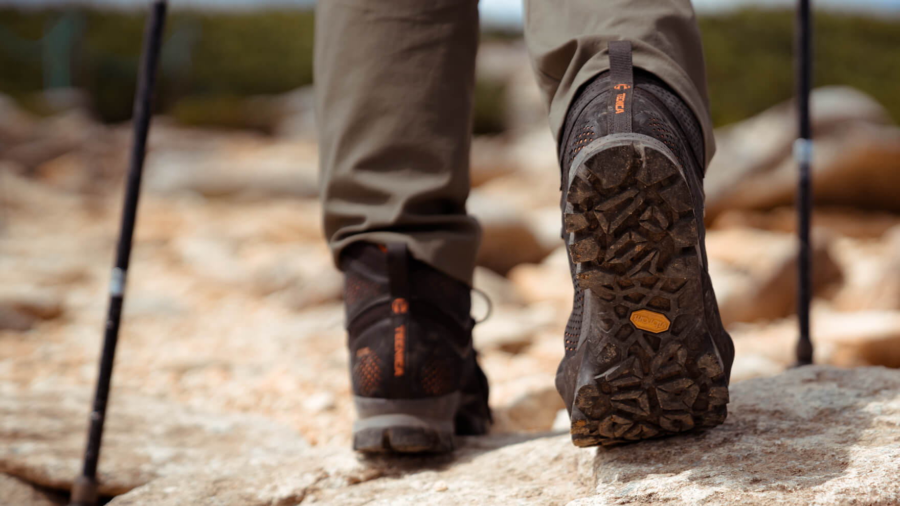 100足以上履きつぶしてきた登山ライターが選ぶ、ジャンル別・買ってよかった神登山靴（トレッキングシューズ）とお店で登山靴を選ぶ前に知っておくべき6つのポイント  - Outdoor Gearzine アウトドアギアジン