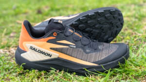 SALOMON GENESIS review: Ultra-high-tech trail running shoe that combines the toughness of a tank and the nimbleness of a sports car.