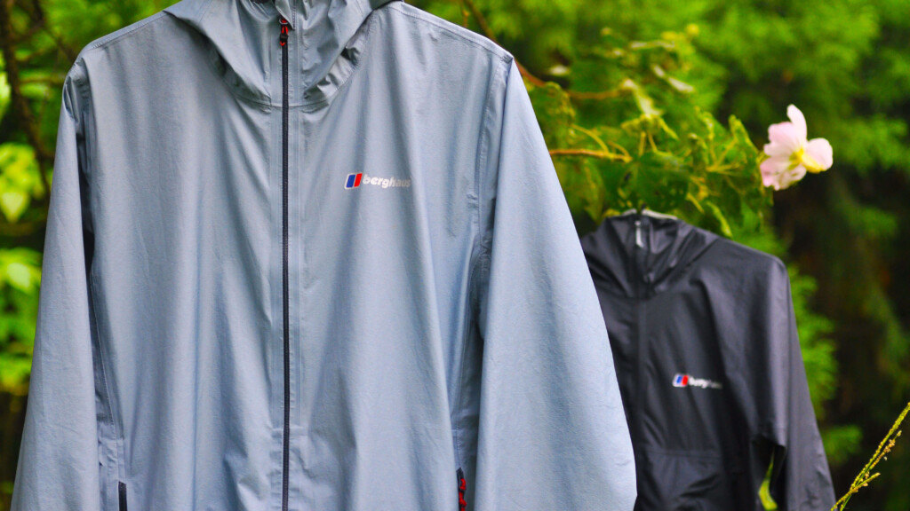 Review：berghaus ハイパー140シェルジャケット より万能になった世界トップクラスの超軽量レインウェア - Outdoor  Gearzine アウトドアギアジン